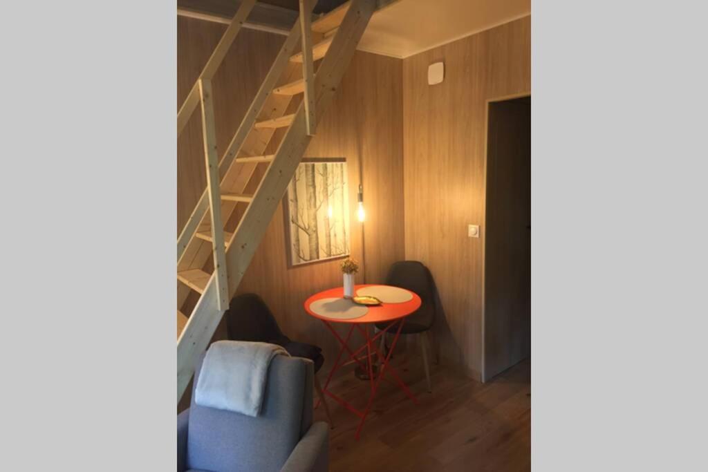 Adorable Chalet dans un espace boisé Saint-Junien Esterno foto